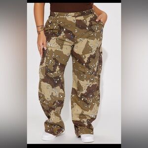 Fashionova Paparazzi Camo pants, NWT